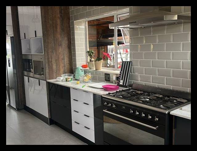 4 BEDROOM HOUSE FOR SALE IN RYNFIELD